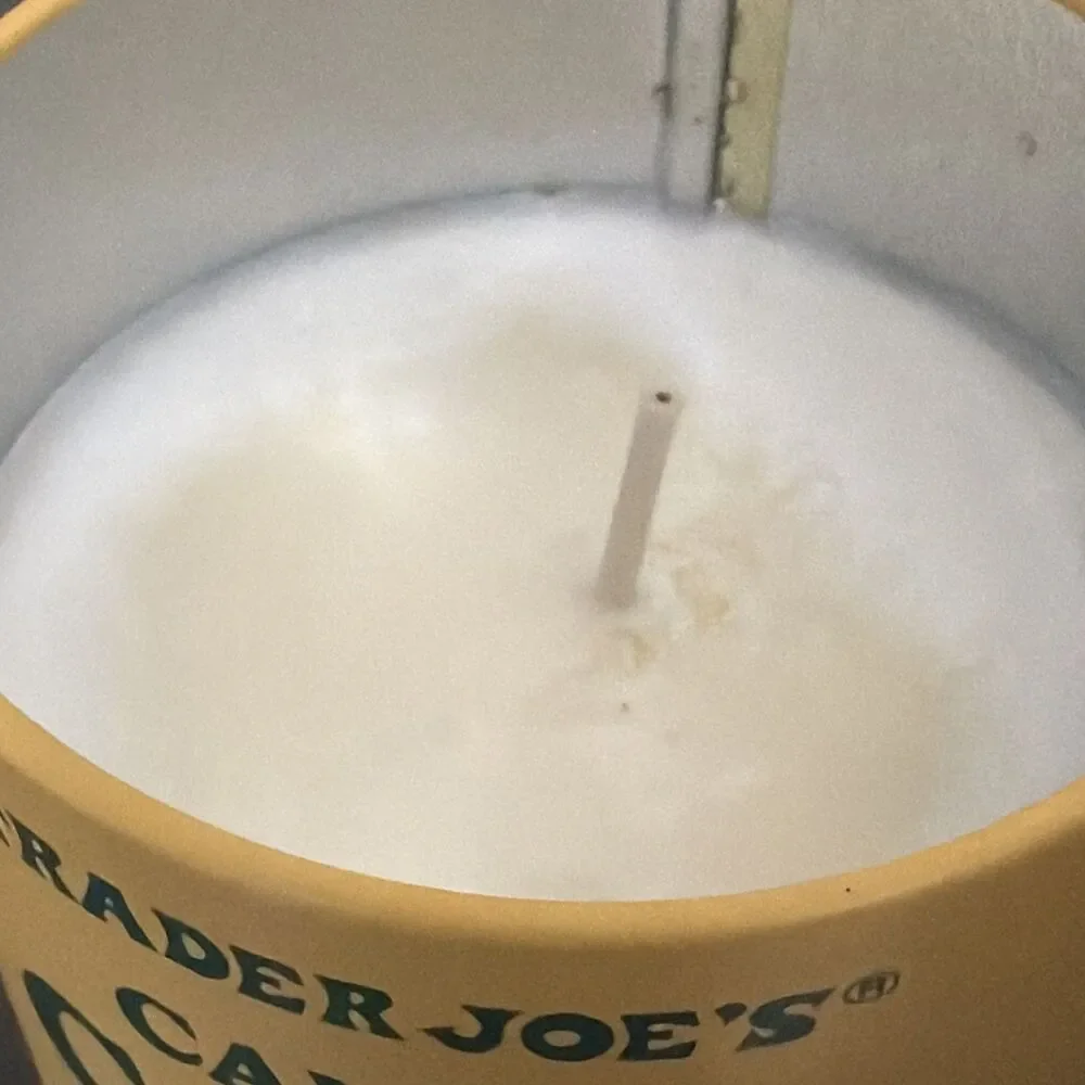 Trader Joe’s 2 Cans of Corn Soy Candle 9oz Sweet Cornbread Limited Seasonal NEW